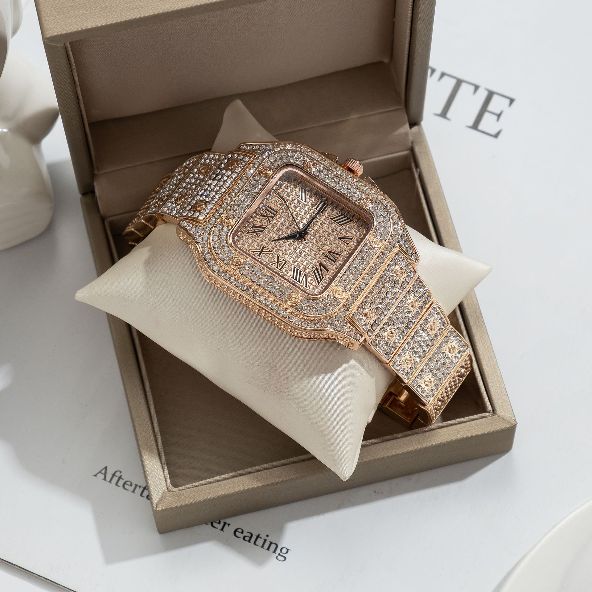 UTHAI L77 Horloge voor heren M - Cartier Watch Tank recensie en prijs